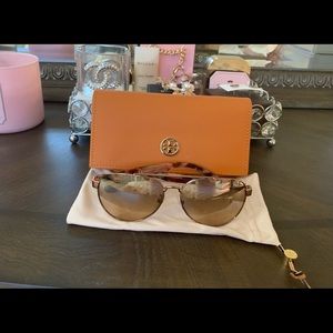 Tory Burch Aviator Sunglasses